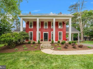 1401 Aintree Dr, Rockville, MD 20850