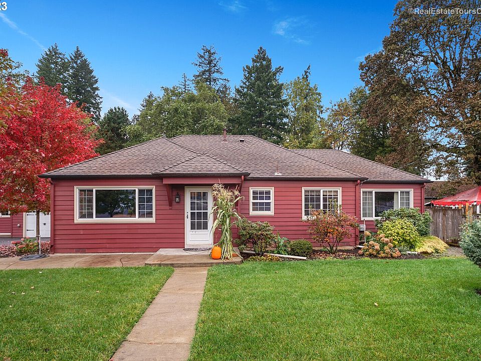 1st image of 275 SE 26th Ave