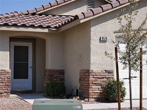 2nd image of 9516 Chanticleer Ct
