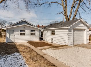 420 Washington Park, Waukegan, IL 60085