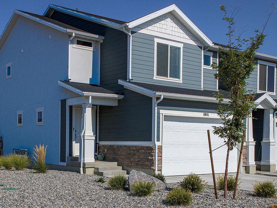 1st image of 1801 N Blue Iris Ave