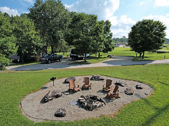 4th image of 33 Mountain Meadows Cir
