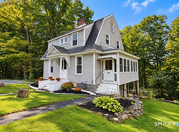 3rd image of 173 Gilbert Avenue