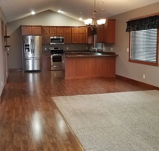 1876 Greenwood Valley Dr — Photo 2
