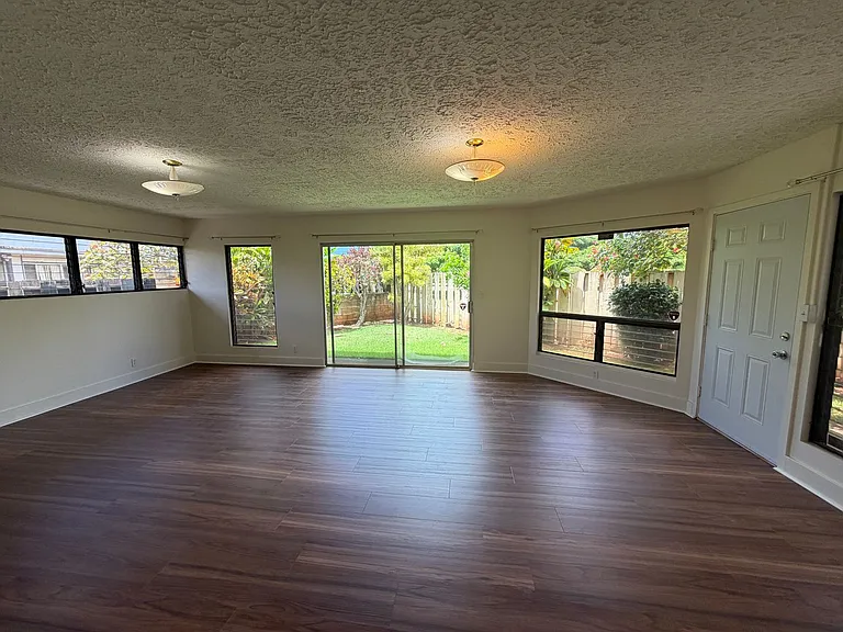 94-266 Ihuanu Pl — Photo 4