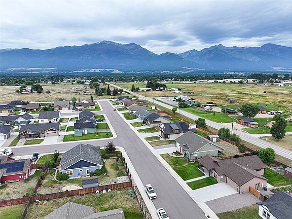 4th image of 270 Tenderfoot Ln