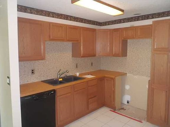 4th image of 2703 W Anita Ave