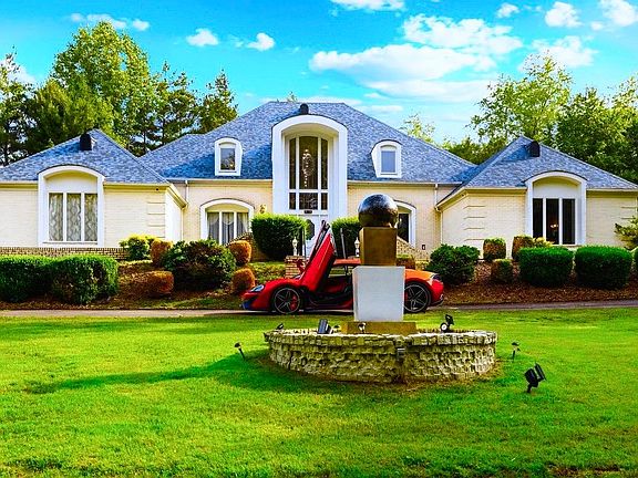 2nd image of 5637 Powell Valley Rd