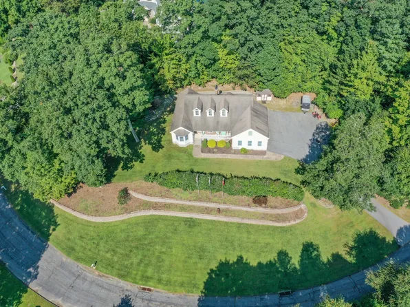 12 Hearthstone Drive, Barkhamsted, CT 06063
