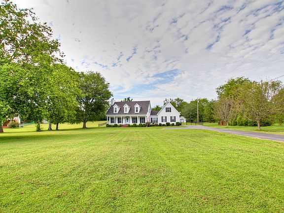 2nd image of 153 Silverstone Dr