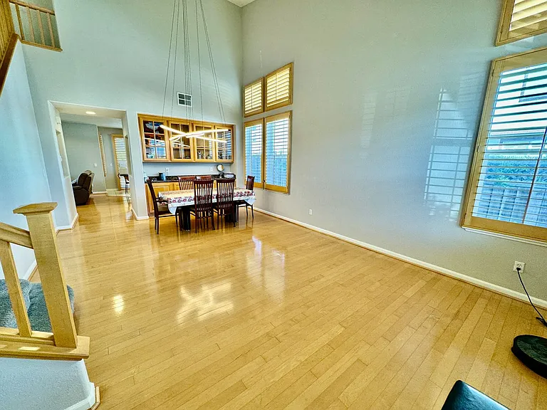 12 Amberwood Cir — Photo 3