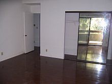 5th image of 2642 Manhattan Ave