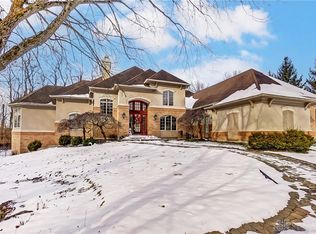 6925 Meeker Woods Dr, Dayton, OH 45414