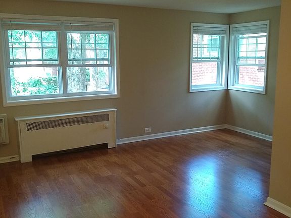 2nd image of 205 N Trenton St APT 2