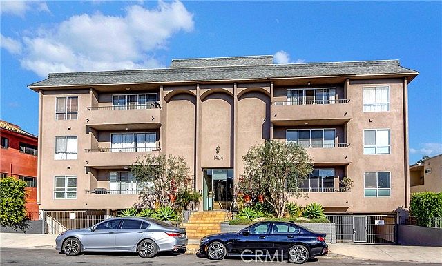 1st image of 1424 Amherst Avenue #101