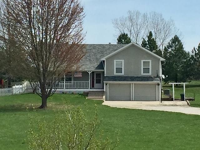 1st image of 25702 Tonganoxie Dr