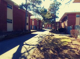 8785 S Oak Park Dr APT 1, Oak Creek, WI 53154