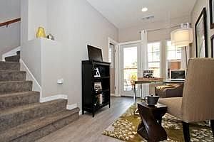 Entry/bonus area
