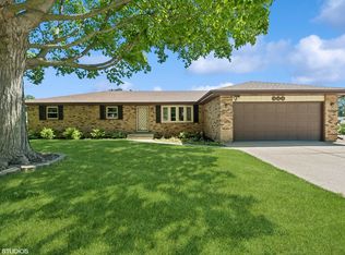 862 Windfield Ln, Machesney Park, IL 61115