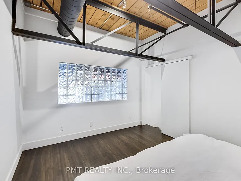 676 Richmond St W #210 — Photo 34