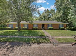 5042 Riverwood Cir, Jackson, MS 39211