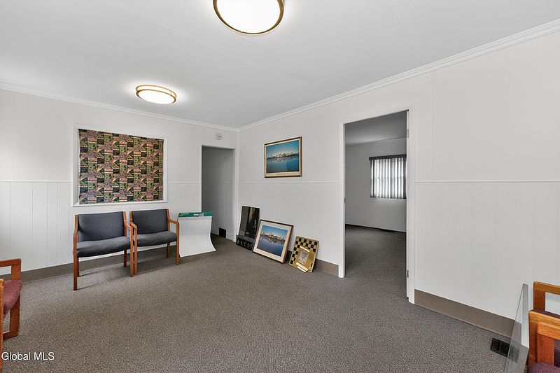 3rd image of 538 New Scotland Avenue