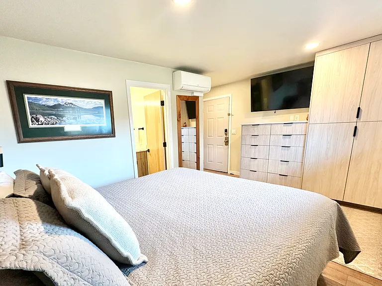 King Bedroom
