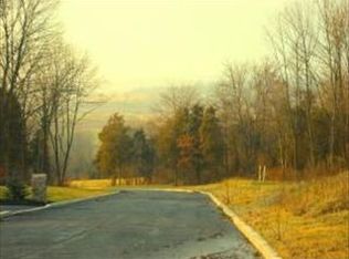 1374 Fox Hill Dr, Palmyra, PA 17078