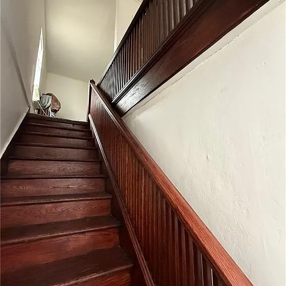 104 Franklin St #2 — Photo 3