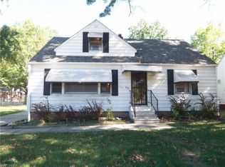 829 Babbitt Rd, Euclid, OH 44123