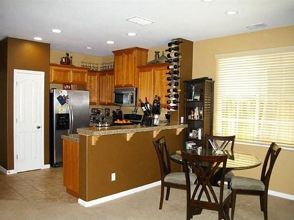 3rd image of 8813 Cortina Cir