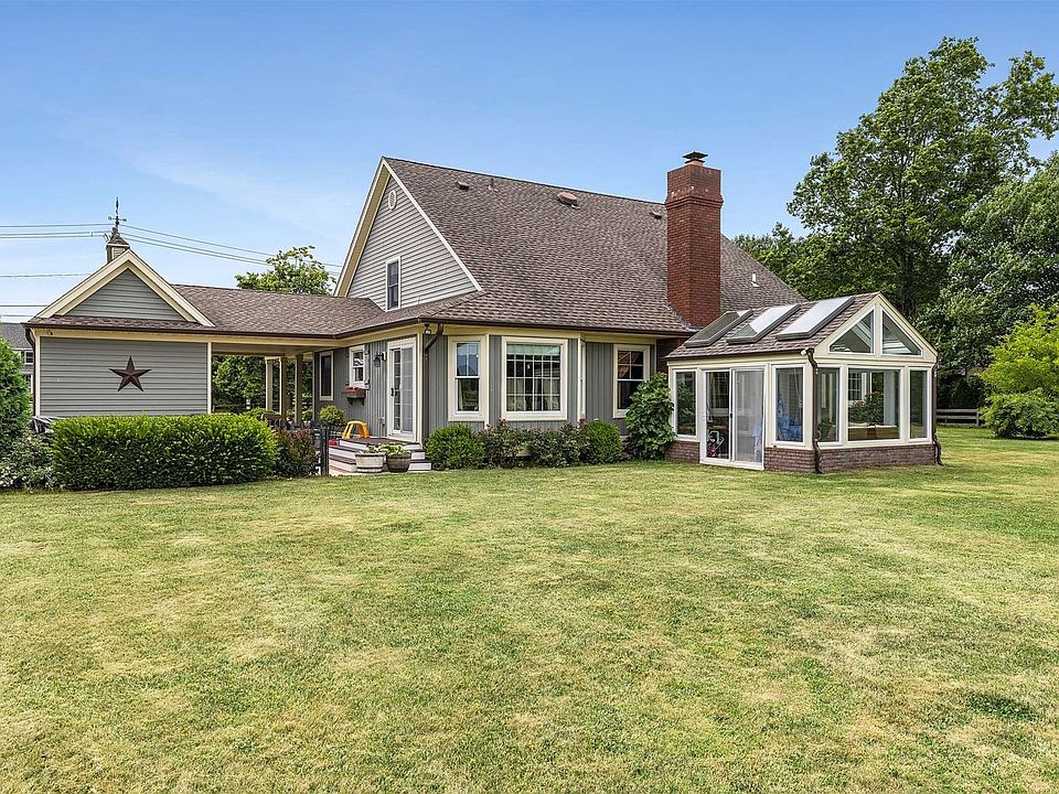 716 Herricks Ln, Riverhead, NY 11901 Zillow