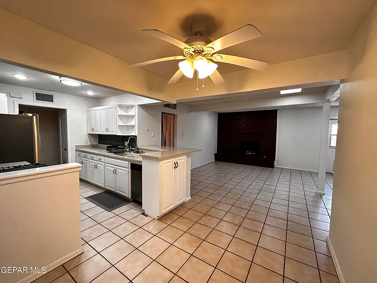 1516 Elmhurst Dr — Photo 16