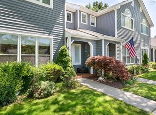 742 Birchwood Park Dr, Middle Island, NY 11953