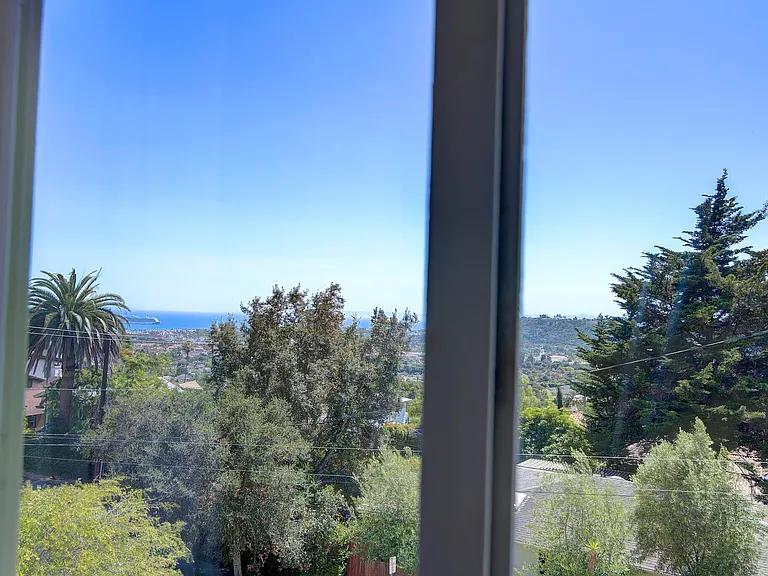 1802 Loma St — Photo 6