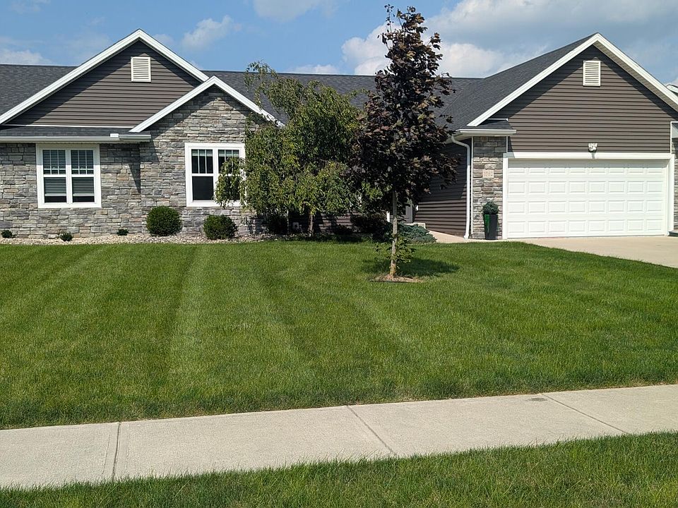 1st image of 1062 White Birch Dr #1