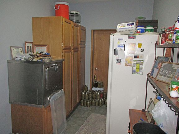 4th image of 1504 Road 19