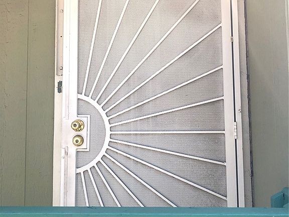 3rd image of 925 W Bonita Ave #5