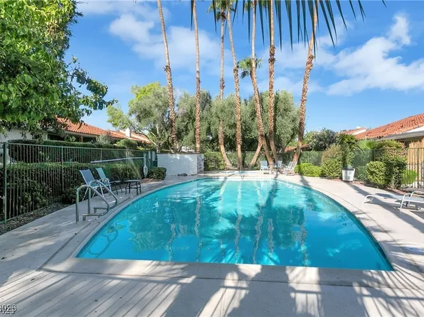 2451 Domingo St, Las Vegas, NV 89121