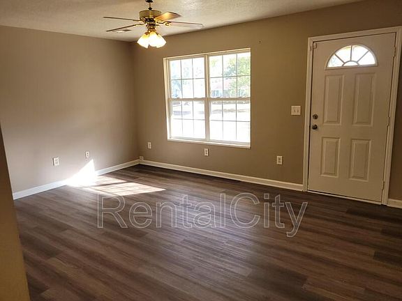 2nd image of 2711 Hillside Dr