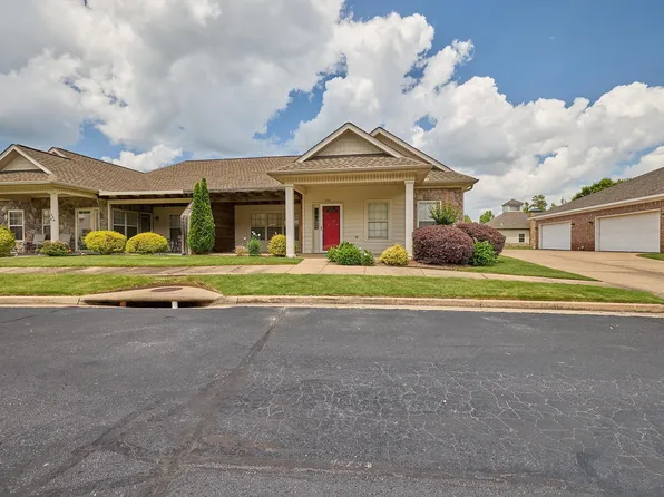 1406 Stagecoach Vlg, Little Rock, AR 72210