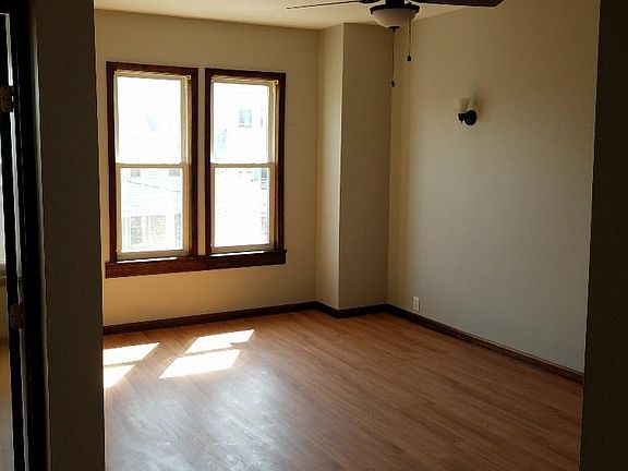4th image of 66 Clarke Ave #2