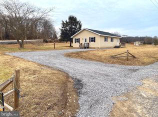 21 Clone Run Rd, Hedgesville, WV 25427