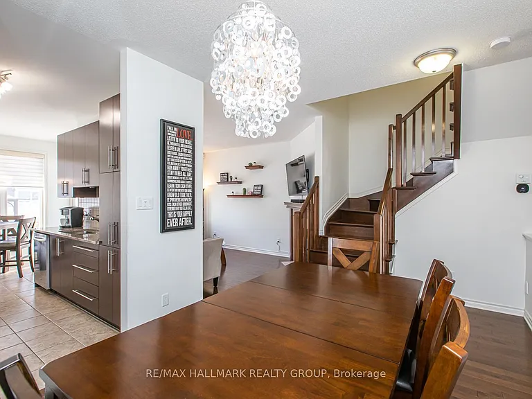 534 Rochefort Cir — Photo 7