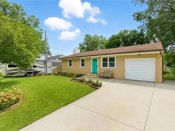 5105 NE 58th St, Kansas City, MO 64119