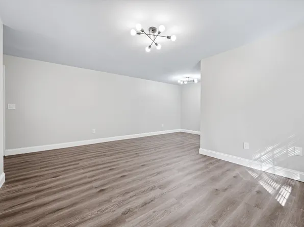 193 High St, East Hartford, CT
