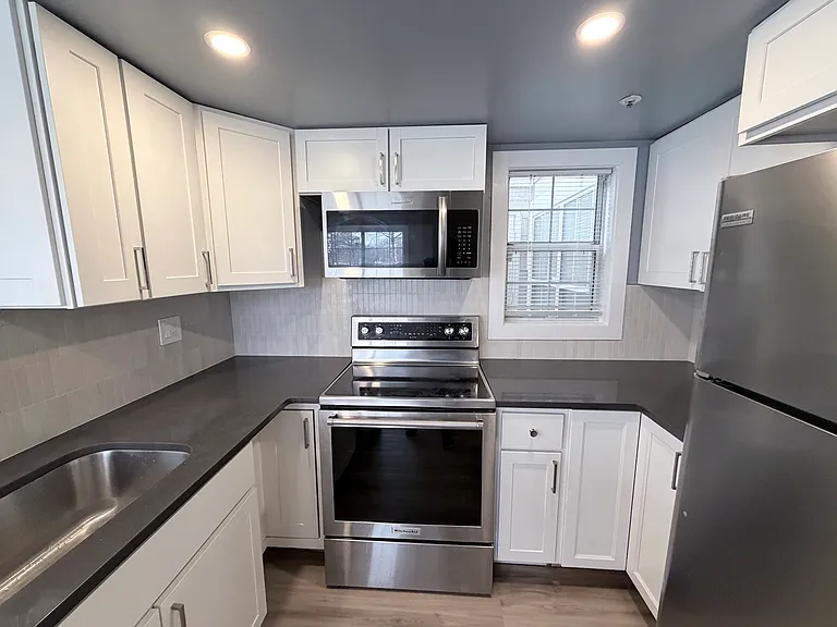 15777 Easthaven Ct #302 — Photo 3