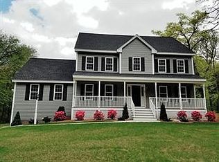 17 Maple Rd, North Reading, MA 01864