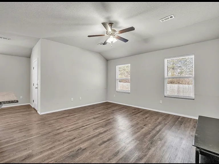 1170 S Kingfisher Ln — Photo 8