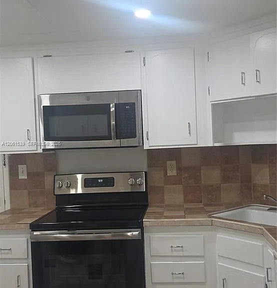 4010 Galt Ocean Dr #716 — Photo 3